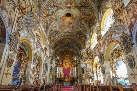 Innenraum der Stiftskirche